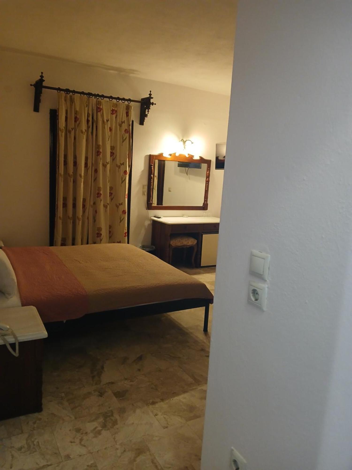 Hotel Villa Orsa Skiathos Town Exterior foto